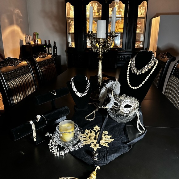 CHANEL Accessories - Parked listing